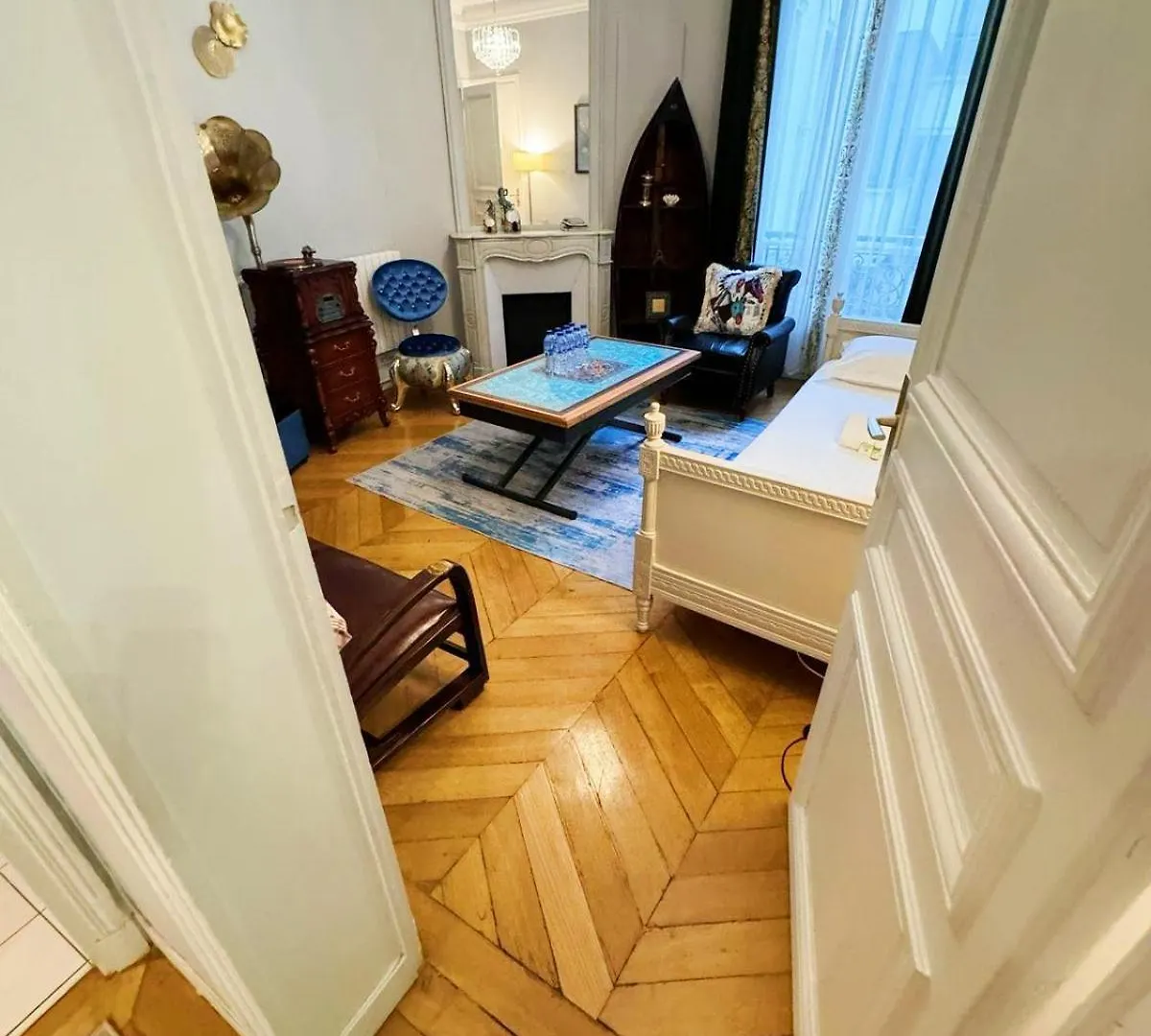 Apartment Elysees Charm Paris France