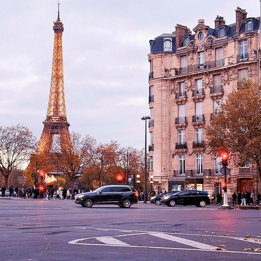 Apartment Elysees Charm Paris