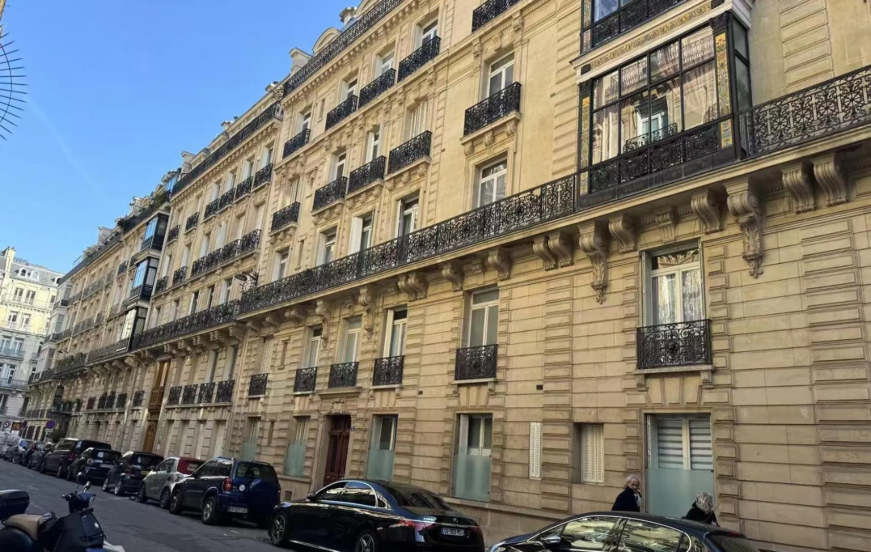 Elysees Charm Paris